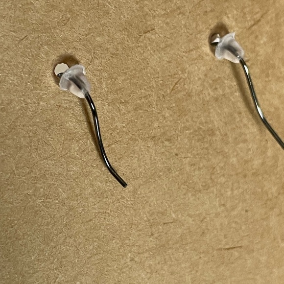 Cat earrings. - Picture 2 of 2